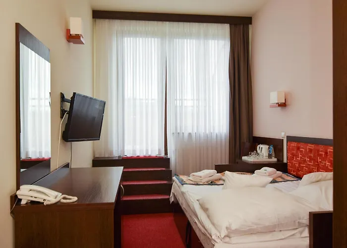 Hyrny לינה וארוחת בוקר זקופאנה