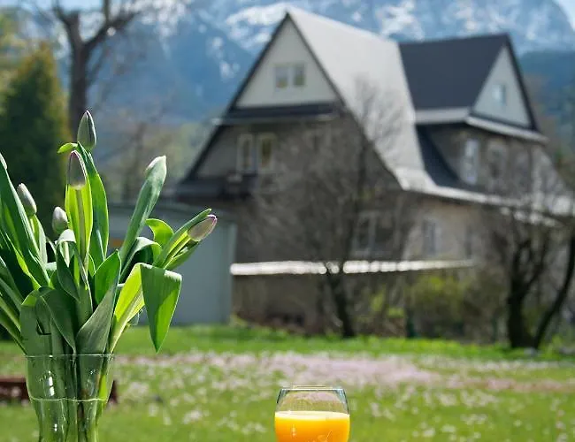 Hyrny לינה וארוחת בוקר