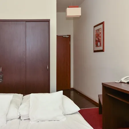 Hyrny Bed and Breakfast 3*