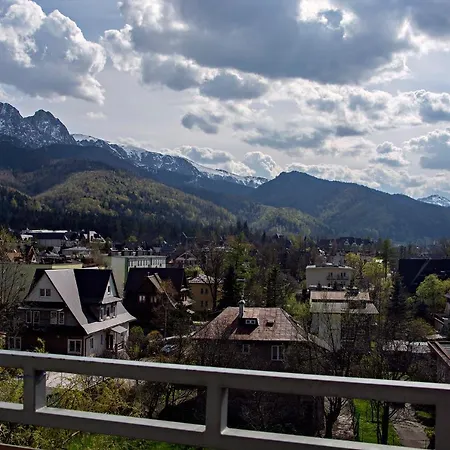 Hyrny Bed and Breakfast Ζακοπάνε