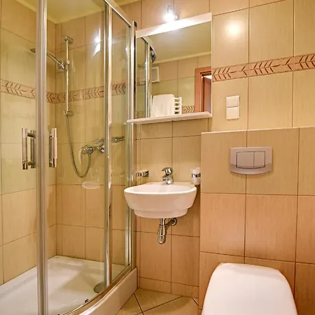 Hyrny Ζακοπάνε