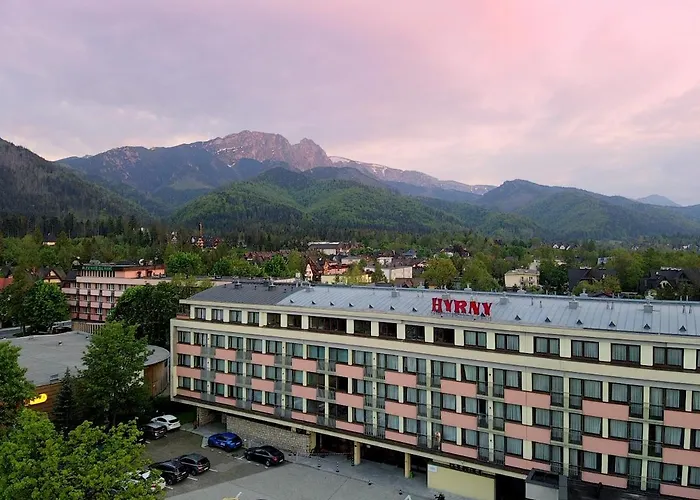 Hyrny Nocleg ze śniadaniem 3*